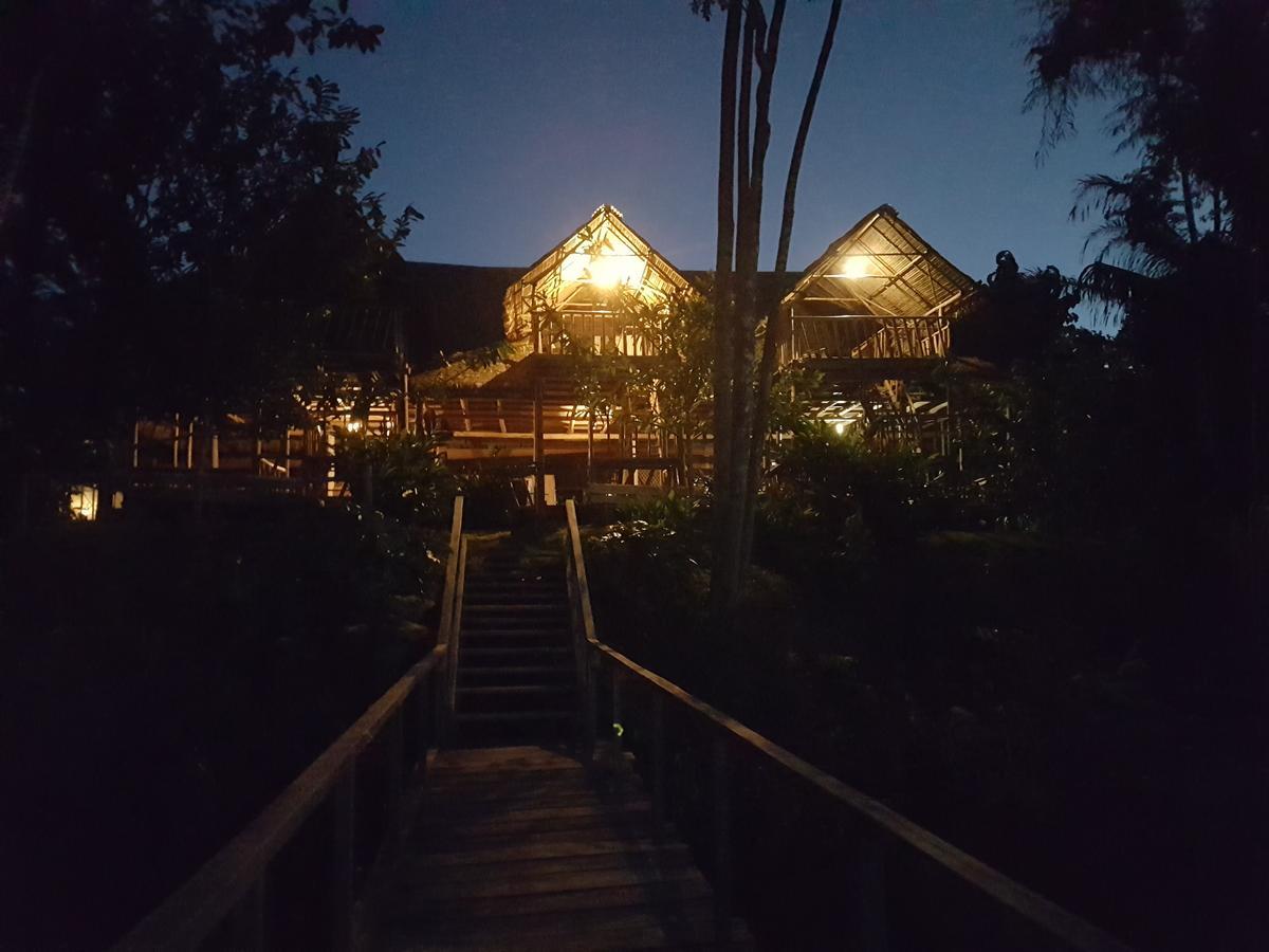 Tres Chimbadas Lake Lodge Tambopata Kültér fotó