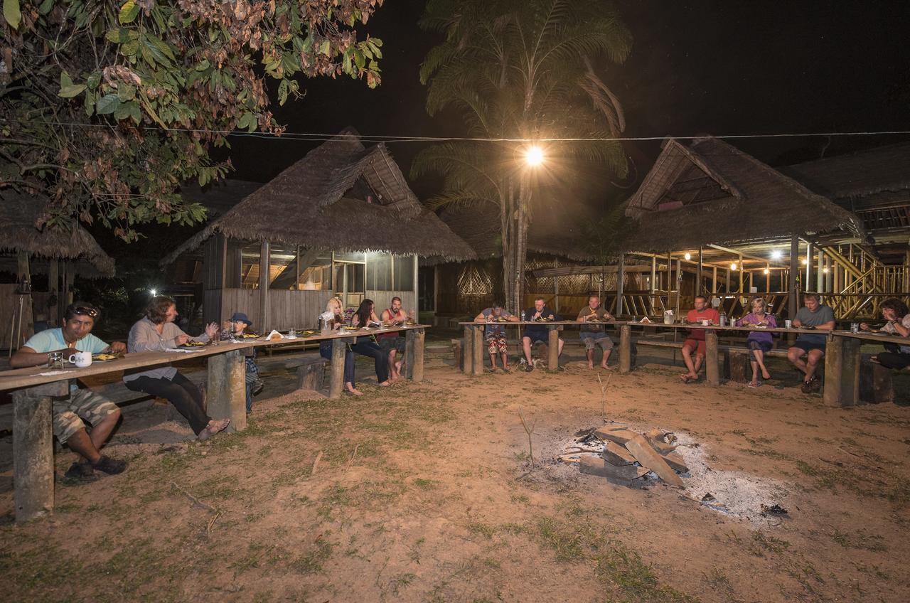 Tres Chimbadas Lake Lodge Tambopata Kültér fotó